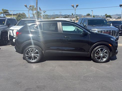 Used 2023 Buick Encore GX Select FWD image 2