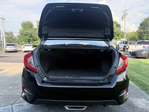 Used 2020 Honda Civic Sport image 9