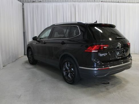 Used 2024 Volkswagen Tiguan SE AWD/4WD image 29