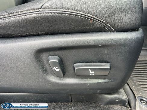 Used 2018 Toyota 4Runner SR5 Premium image 34