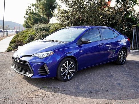 Used 2017 Toyota Corolla SE image 5