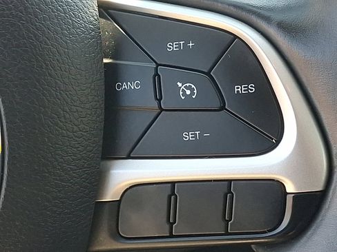 Used 2019 Jeep Compass Latitude w/ Popular Equipment Group AWD/4WD image 22