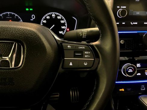 Used 2024 Honda Civic Sport image 25