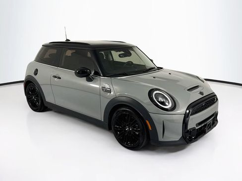 Used 2023 MINI Cooper S FWD image 3