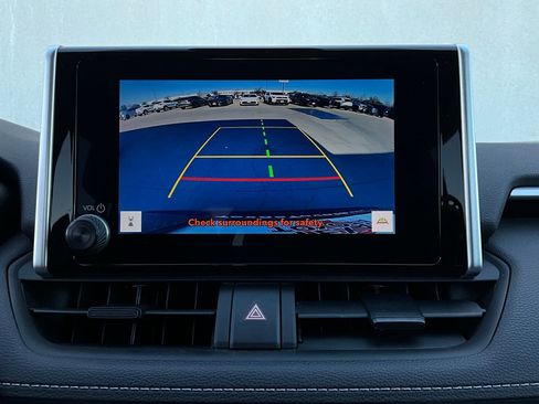 Used 2023 Toyota RAV4 XLE image 32