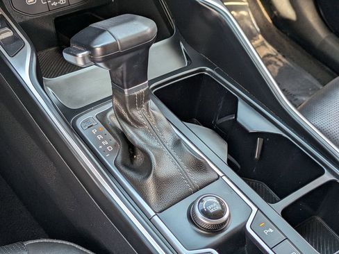 Used 2024 Kia Sorento S image 18