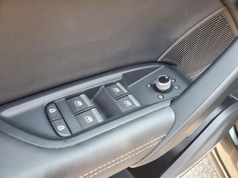 Used 2023 Audi Q5 2.0T Premium Plus image 14