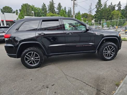 Used 2018 Jeep Grand Cherokee Trailhawk w/ Trailhawk Luxury Group AWD/4WD image 8