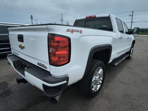 Used 2015 Chevrolet Silverado 2500 High Country w/ Duramax Plus Package image 6