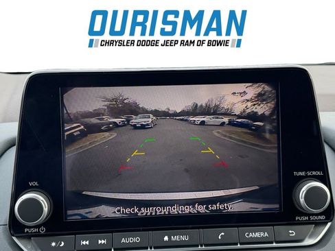 Used 2023 Nissan Rogue SV image 20