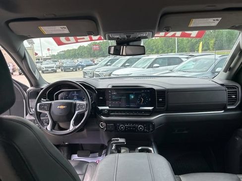 Used 2024 Chevrolet Silverado 1500 LTZ AWD/4WD image 40