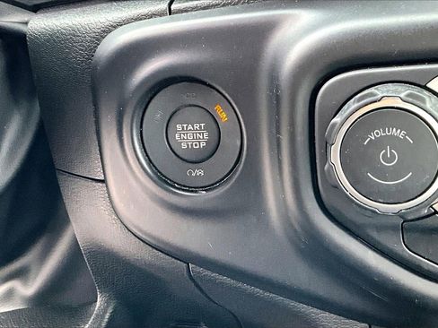 Certified 2022 Jeep Wrangler Unlimited Sahara image 27