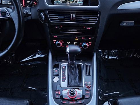 Used 2017 Audi Q5 2.0T Premium Plus w/ Technology Package image 14