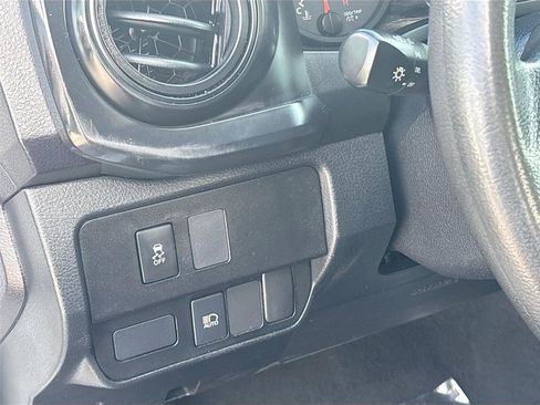 Used 2020 Toyota Tacoma SR image 11