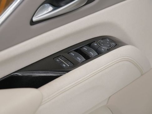 Used 2024 Cadillac Escalade Sport Platinum w/ LPO, ONYX Package image 74