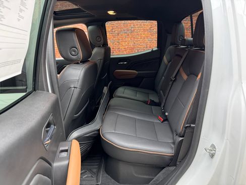 Used 2024 GMC Canyon AT4 w/ AT4 Premium Package AWD/4WD image 22
