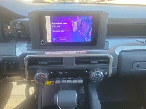 Certified 2025 Toyota Tacoma SR5 image 21