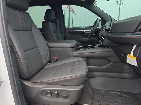 Used 2026 Chevrolet Tahoe RST w/ Sun And Tow Package AWD/4WD image 17