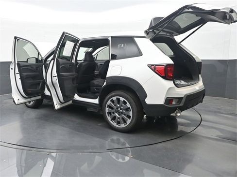 New 2025 Honda Passport EX-L image 39