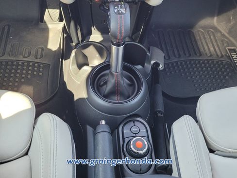 Used 2019 MINI Cooper S w/ Signature Upholstery Package image 15