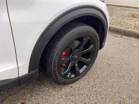 Used 2021 Ford Explorer ST w/ ST Street Pack image 5