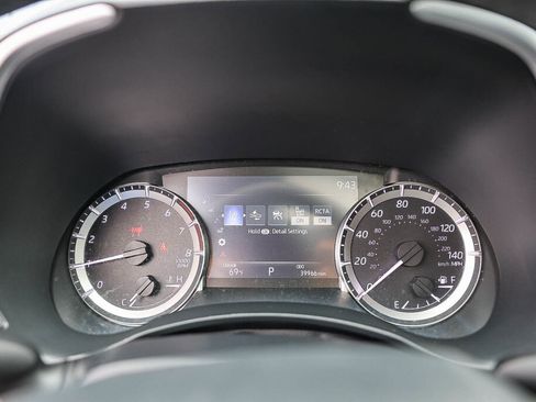 Used 2023 Toyota Highlander XSE FWD image 14