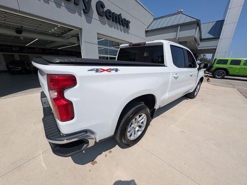 Used 2022 Chevrolet Silverado 1500 LT image 5