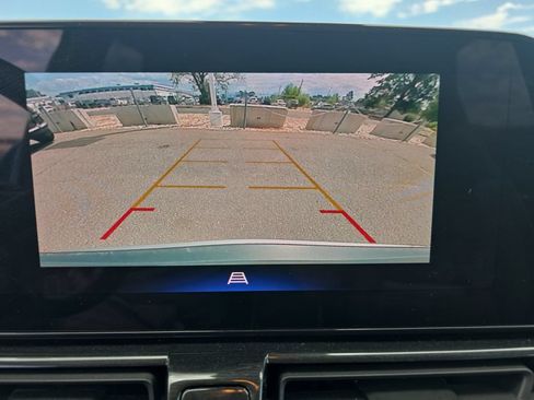 Used 2025 Chevrolet TrailBlazer LT AWD/4WD image 21