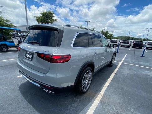 Used 2024 Mercedes-Benz GLS 450 4MATIC image 7