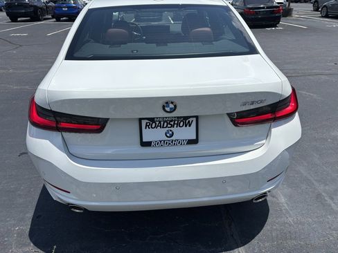 Used 2025 BMW 330i Sedan w/ Premium Package image 4