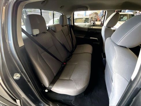 Used 2023 Toyota Tacoma SR5 RWD image 31