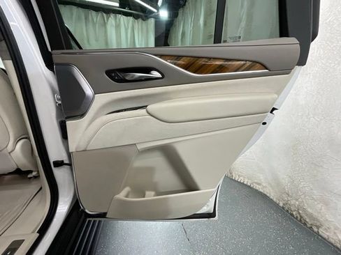 Used 2022 Cadillac Escalade Sport Platinum w/ LPO, ONYX Package AWD/4WD image 24
