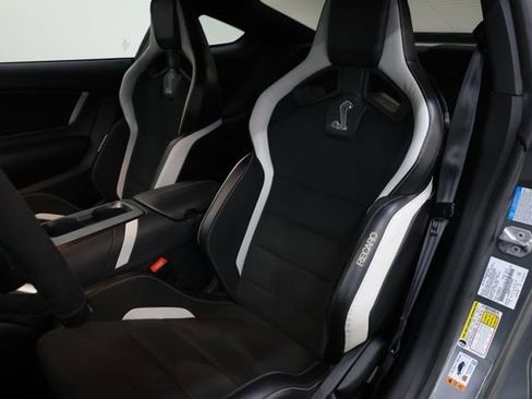 Used 2022 Ford Mustang Shelby GT500 w/ Carbon Fiber Track Pack RWD image 84
