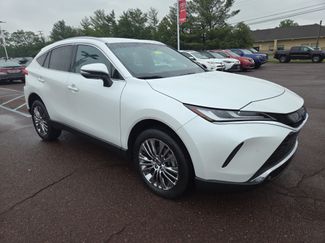 Certified 2024 Toyota Venza XLE AWD/4WD video 1