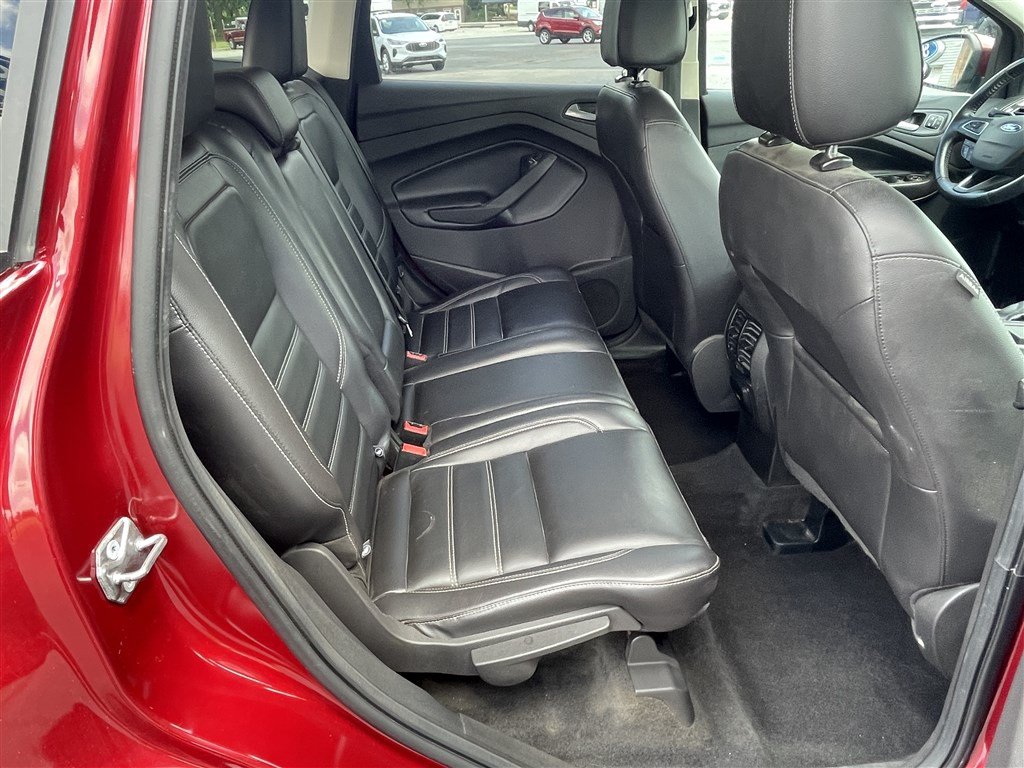 Used 2017 Ford Escape Titanium AWD/4WD image 12