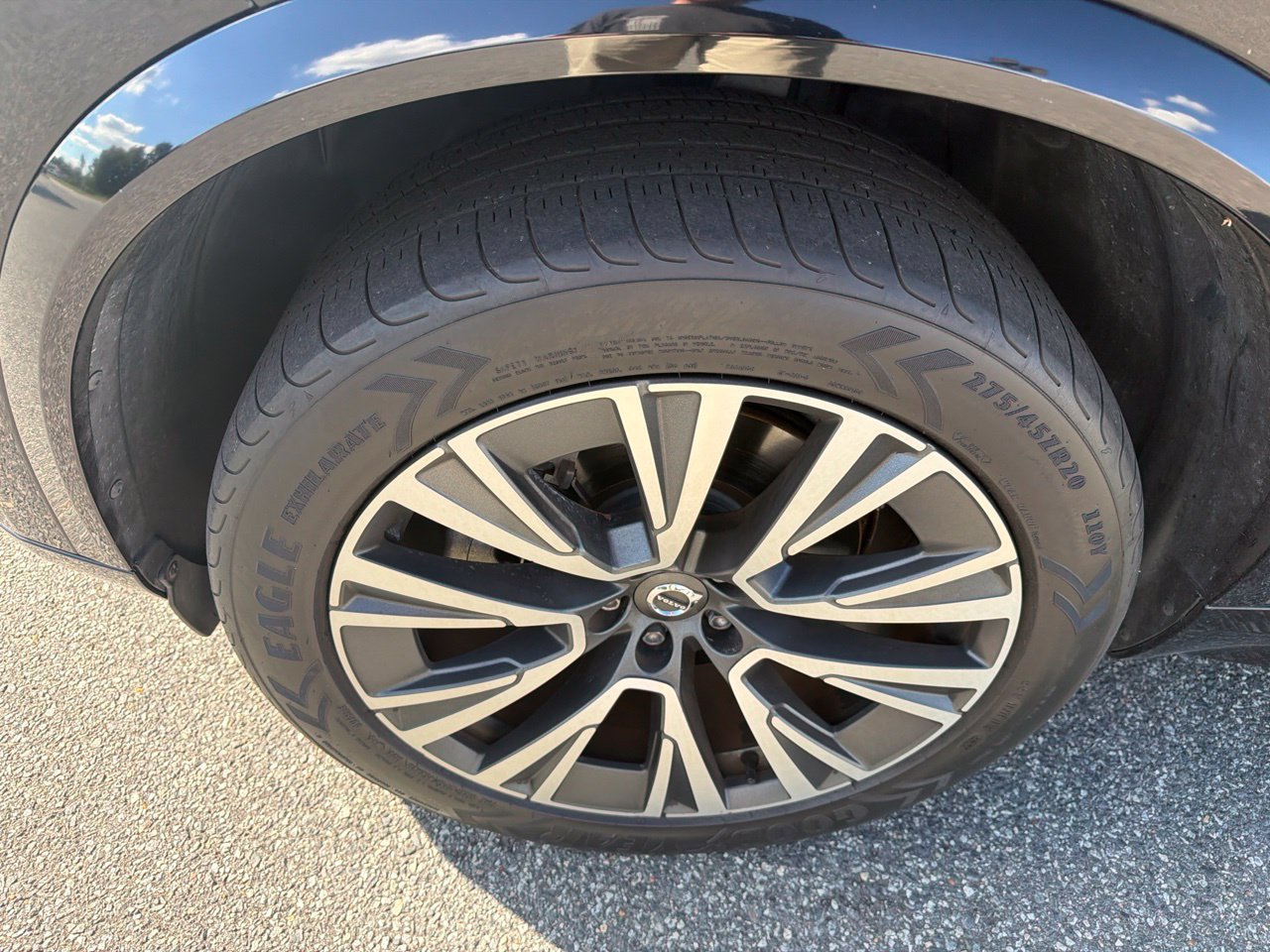 Used 2020 Volvo XC90 T6 Momentum AWD/4WD image 11