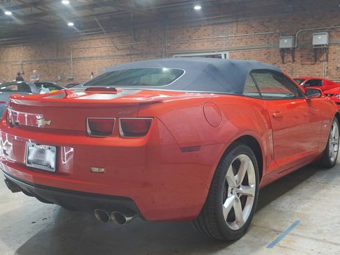 Used 2013 Chevrolet Camaro SS w/ RS Package RWD image 11