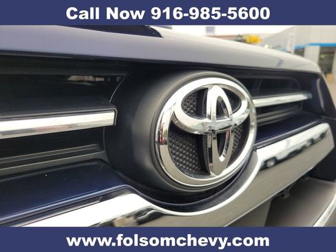 Used 2022 Toyota 4Runner Limited image 34