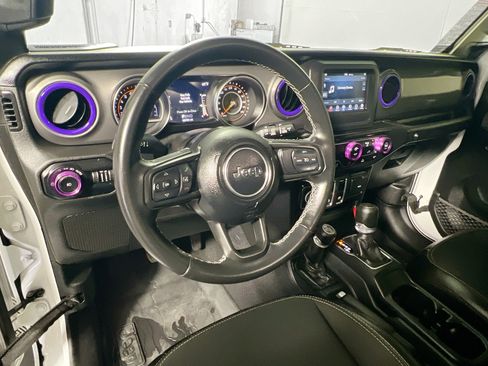 Used 2021 Jeep Wrangler Sport S image 30