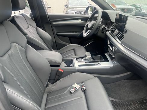Certified 2025 Audi Q5 2.0T Premium w/ Convenience Plus Package AWD/4WD image 10