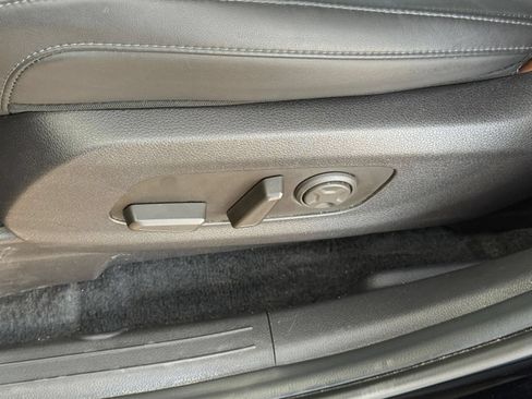 Used 2026 Kia Carnival FWD image 23