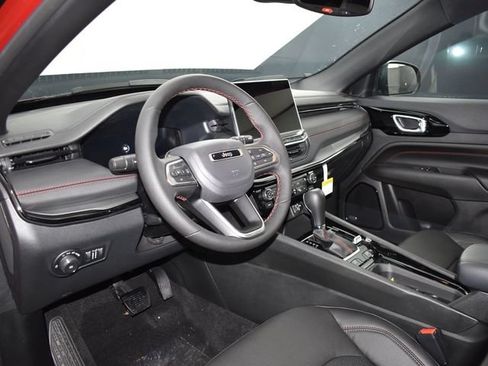 New 2026 Jeep Compass Trailhawk w/ Sun, Sound & Navigation Group AWD/4WD image 11