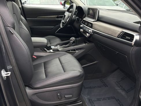 Certified 2022 Kia Telluride EX w/ EX Premium Package AWD/4WD image 13