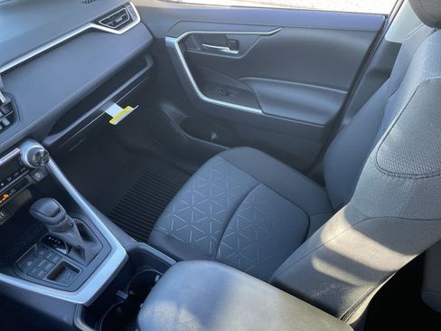 New 2025 Toyota RAV4 XLE image 20