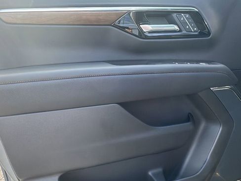 New 2026 Chevrolet Tahoe High Country RWD image 16