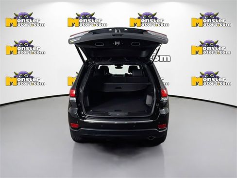 Used 2022 Jeep Grand Cherokee Limited image 23