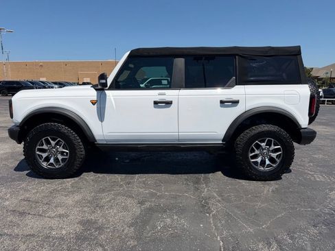 Used 2023 Ford Bronco Badlands AWD/4WD image 8
