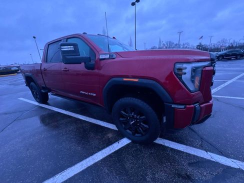 Used 2024 GMC Sierra 2500 AT4 w/ AT4 Premium Plus Package image 2