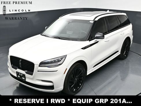 Used 2023 Lincoln Aviator Reserve w/ Equipment Group 201A RWD image 30