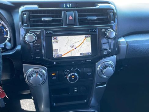Used 2015 Toyota 4Runner SR5 Premium RWD image 19